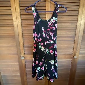 Express Black Sleeveless Dress with Flowers